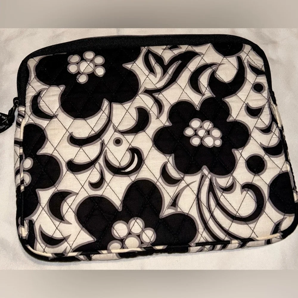 Vera Bradley Tablet Sleeve “Night & Day” Pattern 10.5” x 8.5”